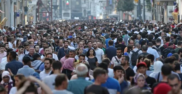 Kadın nüfusu 36 ilde erkekleri solladı: TÜİK’ten çarpıcı veriler