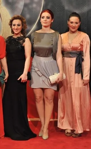 2-ayda-15-kilo-verdiren-irem-sak-diyeti-37lik-oyuncu-55-kiloya-bakin-nasil-dusmus-plazma-diyetine-basladim-1700672786754.jpg Şimdi Furkan Korkmaz'la düğün hazırlığında! "Plazma diyetine başladım..." İrem Sak 55 kiloya bakın nasıl düşmüş!-9