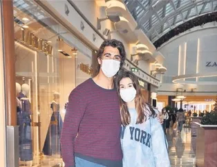 Baba-kız alışverişe