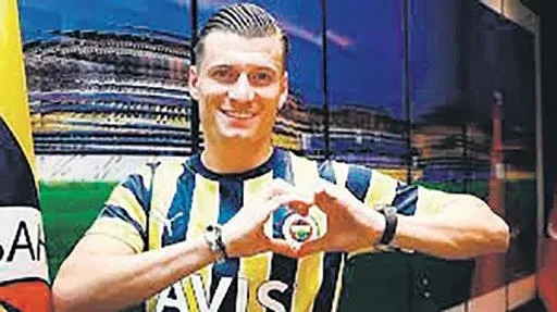besiktastan-sol-kanada-takviye-kartalin-hedefinde-sisto-var-1660781580432.jpeg Beşiktaş'tan sol kanada takviye! Kartal’ın hedefinde Sisto var-9