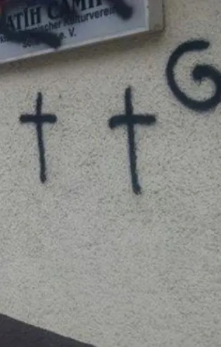 Son dakika: Almanya'da Diyanet İşleri Türk İslam Birliği'ne ait camiye çirkin saldırı!