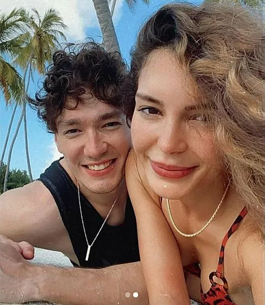 NBA yıldızı Cedi Osman, sevgilisi Ebru Şahin'i jestleriyle uçurdu! 1 milyon TL'lik teklifle kesenin ağzını açtı-7