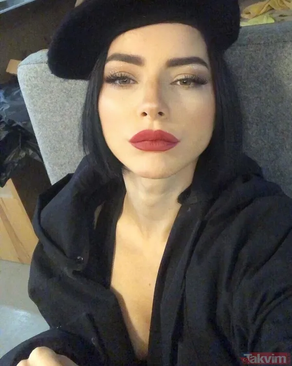 Merve Boluğur en doğal haliyle paylaştı! Tulumunun fermuarını açarak dekolte veren Merve’nin sütyensiz pozu çok konuşuldu - 2