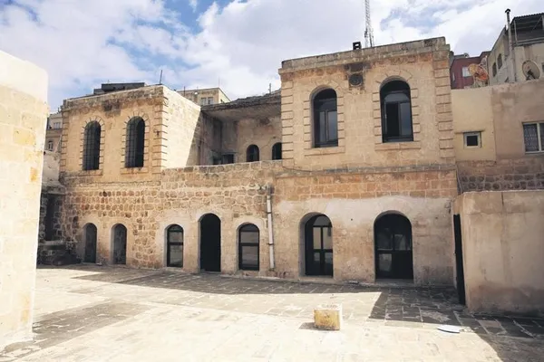 Nobel ödüllü Aziz Sancar'ın müzeye dönüştürülecek evindeki restorasyonda sona gelindi-1