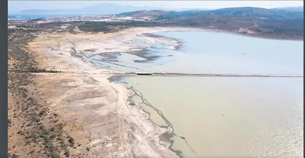 Çeşme'de baraj kurudu! Su kesintileri başladı | Sekiz günlük su kaldı