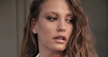 Harpers Bazaar kapak oldu cesur pozları sosyal medyayı salladı! Türkiyenin en çok beğenilen kadını Serenay Sarıkaya’dan nefes kesen pozlar!