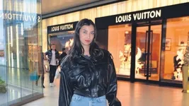 Aleyna Solaker Zincirlikuyu'da kameralara poz verdi!