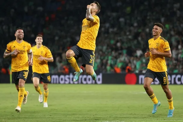 sampiyonlar-liginde-tarihi-gece-benfica-6-gol-atti-psgyi-solladi-iste-portekiz-temsilcisinin-basarisinin-arkas-1667474676817.jpeg