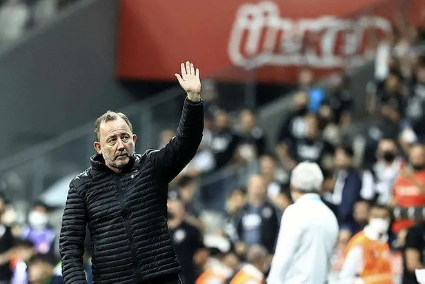 sergen-yalcindan-alex-teixeira-aciklamasi-borussia-dortmund-macinda-oynayacagini-zannetmiyorum-1631392725778.jpeg Sergen Yalçın'dan Alex Teixeira açıklaması: Borussia Dortmund maçında oynayacağını zannetmiyorum-6