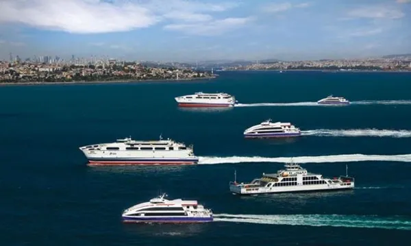 deniz-ulasimini-kullanacaklar-dikkat-bozcaada-ve-gokceada-feribot-seferlerine-firtina-engeli-1700239263783.jpeg