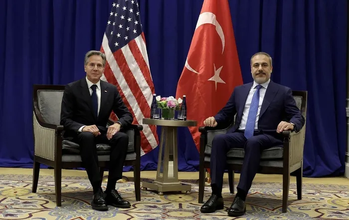 gorusme-talebi-abdden-geldi-disisleri-bakan-hakan-fidan-abdli-mevkidasi-blinken-ile-gorustu-1702831140295.jpeg Görüşme talebi ABD'den geldi! Dışişleri Bakan Hakan Fidan, ABD'li mevkidaşı Blinken ile görüştü-3