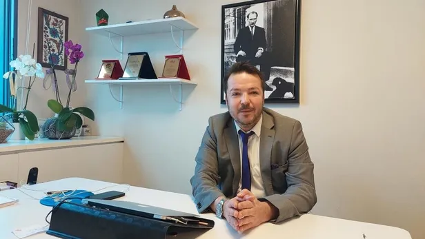 uzmanindan-ebeveynlere-uyari-cocuklarinizi-sosyal-medyadan-ve-tvlerden-uzak-tutun-1676012294798.jpg Uzmanından ebeveynlere uyarı: ''Çocuklarınızı sosyal medyadan ve TV’lerden uzak tutun''-2