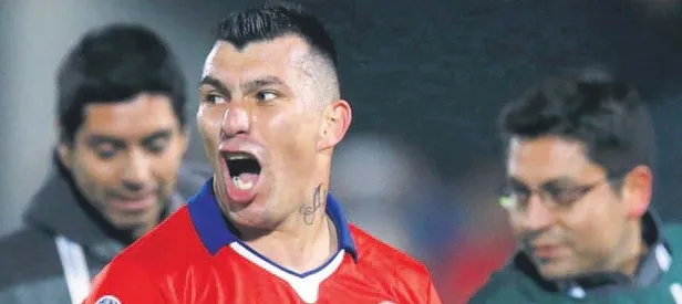Beşiktaş Gary Medel’i bitiriyor