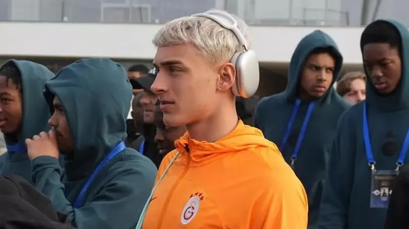 galatasaraydan-transfer-oyuncu-kendisi-duyurdu-1710322324523.jpeg Kulübüne veda etti! "Galatasaray'a gidiyorum"-4