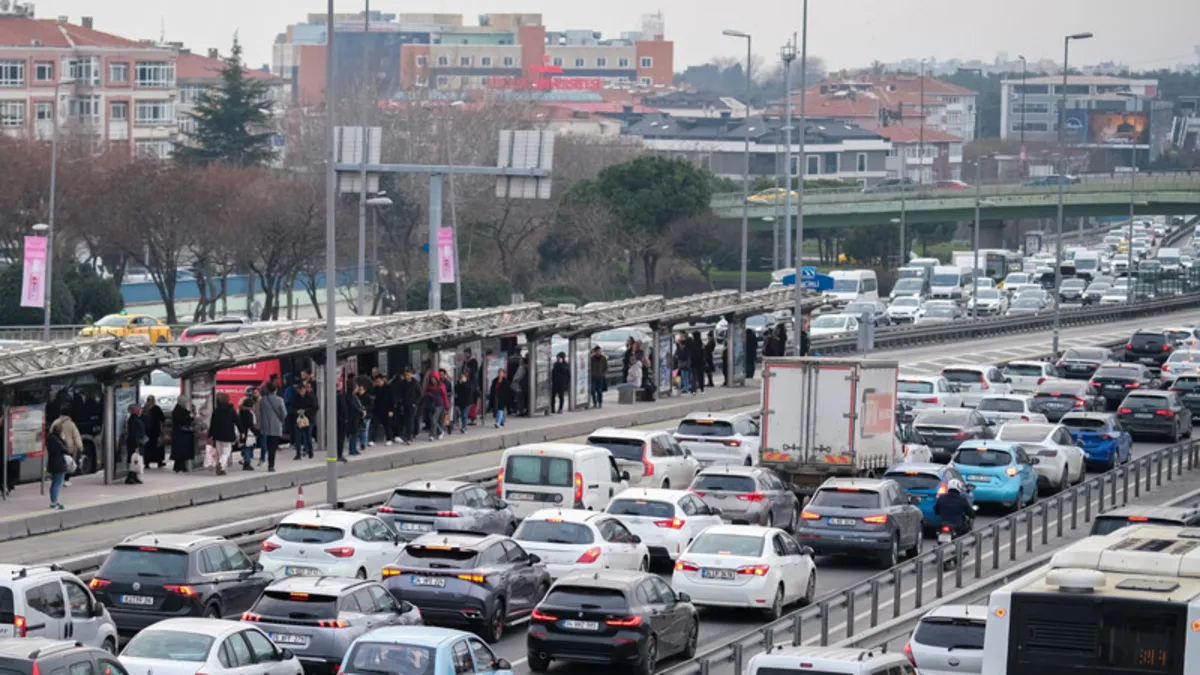 İkinci elde ÖTV zammı! Otomobil fiyatları yükseldi