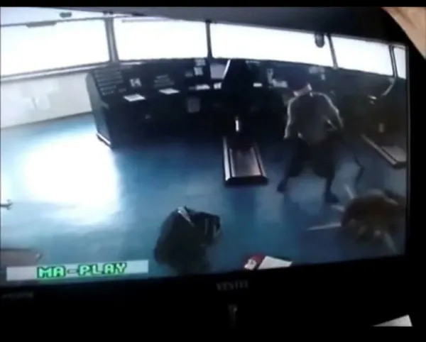 Türk gemisine yapılan saldırıda kaçırılan Ünsal Dilsiz son sözleri: Korsan bölgesinden geçiyoruz endişeliyiz - 4