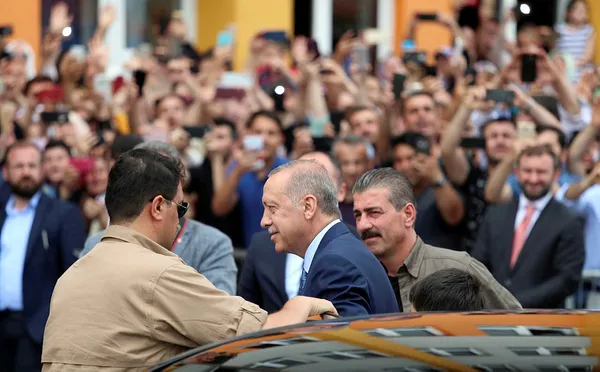 Cumhurbaşkanı Erdoğan oyunu kullandı-1