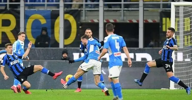 Napoli, Inter’i yendi avantajı kaptı!