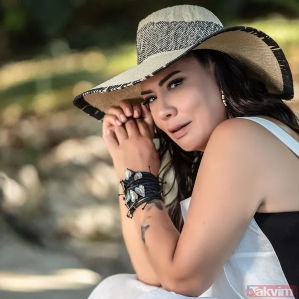 Demet Akalın ile Işın Karaca kanlı bıçaklı oldu birbirine girdi - 19