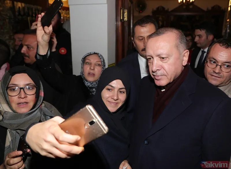 Başkan Erdoğan, Fatih’te bozacıda vatandaşlarla sohbet etti
