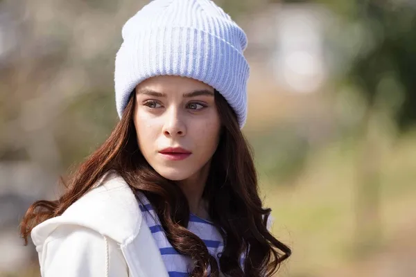 ates-kuslari-10-bolum-fragmani-yayinlandi-ne-demek-mercanla-ayni-cati-altinda-duramam-1679948146780.jpg Ateş Kuşları 10. bölüm fragmanı yayınlandı: “Ne demek Mercan’la aynı çatı altında duramam”-2