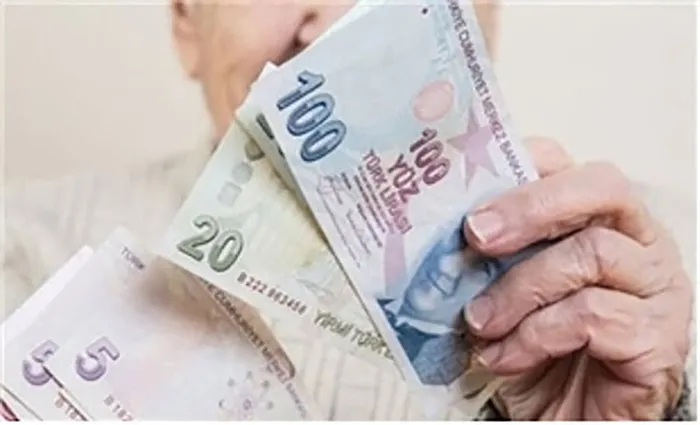 sgk-liste-liste-paylasti-calisana-3-ayri-odeme-yapiliyor-450-tl-ek-ucret-hesaplara-yatacak-1703046738037.jpg SGK liste liste paylaştı! Çalışana 3 ayrı ödeme yapılıyor! 450 TL ek ücret hesaplara yatacak-6