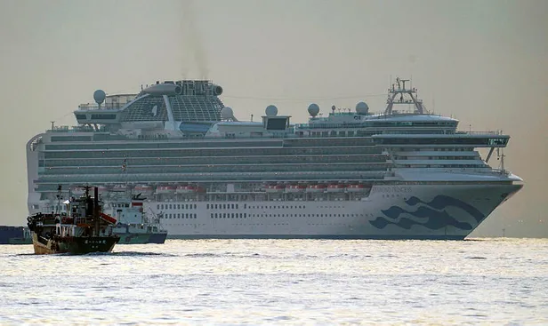 Japonya'da karantinaya alınan cruise gemisinde Koronavirüs vakası 130'a çıktı-1
