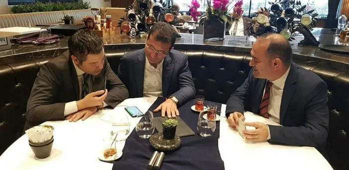 chpde-delege-borsasi-tescillendi-imamoglu-basrolde-kelle-basi-10-bin-dolar-odeme-laleliden-ankaraya-50-milyon-1700140406346.jpeg CHP'deki 'delege borsası' skandalında ikinci perde! 200 bin TL + lüks araba | İmamoğlu'ndan 10 bin dolarlık ödeme 50 milyon dolarlık şaibe-5