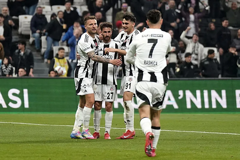 Hocalar kararını verdi! Fenerbahçe - Beşiktaş maçı 11'leri netleşti - 10