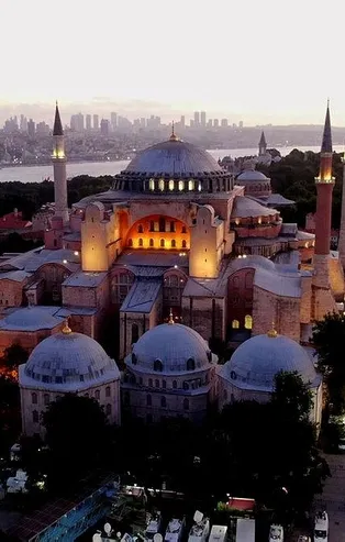 Son dakika: Zincirler kırıldı! Ayasofya-i Kebir Cami-i Şerifi Başkan Erdoğan'ın katılımıyla 86 yıl sonra ibadete açıldı