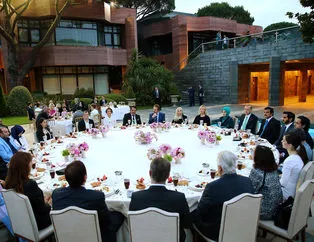 Sanatçılar, Erdoğan'ın iftar yemeğini anlattı