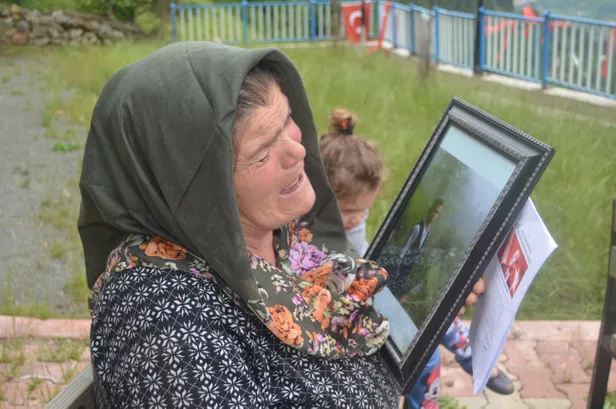 Şehit Eren Bülbül anısına hüzünlü karne! Sosyal medyada paylaşım rekoru kırdı-1