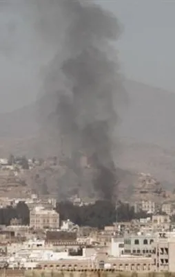 Suudi Arabistan Yemen’i vurdu: 25 ölü
