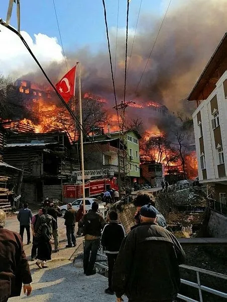 SON DAKİKA: Dereiçi köyündeki yangının çıktığı ilk anlara ilişkin görüntüler ortaya çıktı: Felaket böyle başladı-2