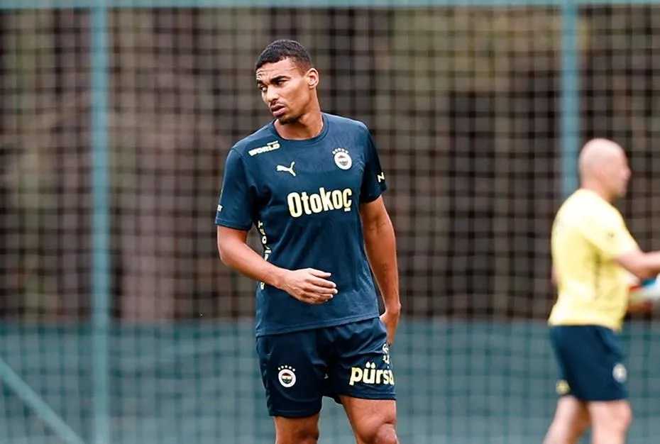 Fenerbahçe’de Djiku müjdesi!