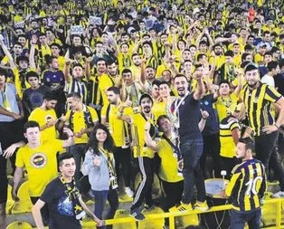 1 milyonuncu taraftara derbi jesti