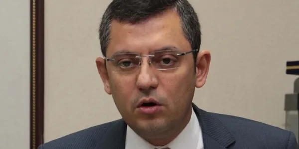 chp-ve-firari-can-dundar-vatan-haini-enis-berberoglu-icin-istanbul-14-agir-ceza-mahkemesine-saldirdi-1602792273096.jpg CHP ve firari Can Dündar, vatan haini "Enis Berberoğlu" için İstanbul 14. Ağır Ceza Mahkemesi'ne saldırdı-2