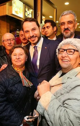 Vatandaşlardan Bakan Albayrak'a sevgi seli