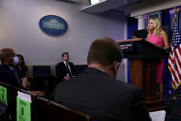 beyaz-saray-baskan-trump-asla-virusu-onemsiz-gibi-gostermedi-1599679713174.jpg Beyaz Saray: Başkan Trump asla koronavirüsü önemsiz gibi göstermedi-3