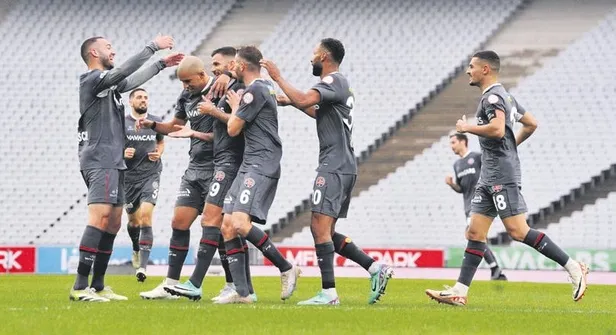 Geçen hafta Trabzonspor'a kaybeden Fenerbahçe, Adana Demir engelini aşmak istiyor-8