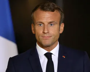 Macrondan skandal başörtüsü ve İslam açıklaması