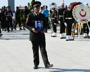 Kıbrıs şehitlerine 42 yıl sonra cenaze töreni