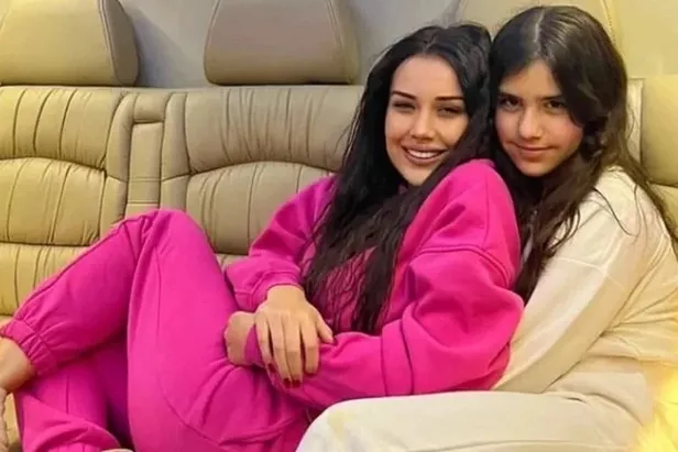 dilan-polat-hastaneye-mi-kaldirildi-neden-dilan-polat-instagram-hesabini-neden-kapatti-1695977505421.jpeg Dilan Polat hastaneye mi kaldırıldı, neden? Dilan Polat Instagram hesabını neden kapattı? Engin Polat açıkladı!-5