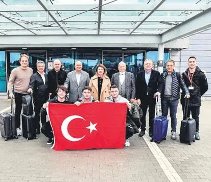 uefa-avrupa-liginde-temsilcilerimiz-boy-gosterecek-1665014391532.jpeg UEFA Avrupa Ligi’nde temsilcilerimiz boy gösterecek!-10