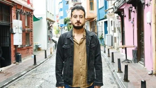 sokak-ortasinda-dehset-saldiri-enes-kaya-vuruldu-mu-enes-kaya-kimdir-kac-yasinda-nereli-nerede-oturuyor-1632467092935.jpg Sokak ortasında dehşet saldırı! Enes Kaya vuruldu mu? Enes Kaya kimdir, kaç yaşında, nereli, nerede oturuyor?-3