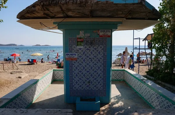 İzmir'de sürekli su kesintisi uygulanan Dikili'de vatandaşlar çözüm bekliyor-10