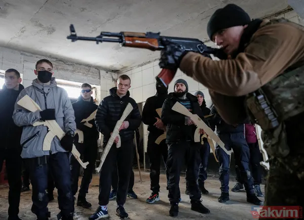 SON DAKİKA: Rusya Ukrayna son durum | Ukrayna sivilleri böyle eğitiyor - 37