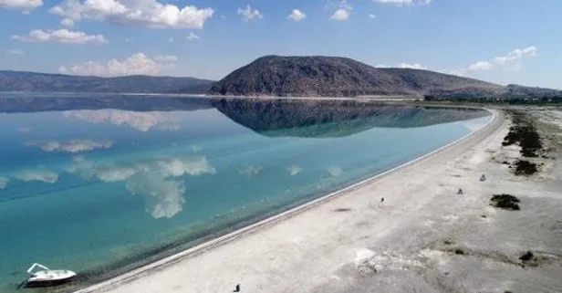 Salda Gölü 3 ayda 20 metre çekildi