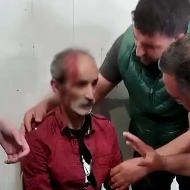 7li koalisyonun cumhurbaşkanı adayı Kılıçdaroğlunun destekçisi HDPKKlılardan yurt dışında oy veren vatandaşlara alçak saldırı