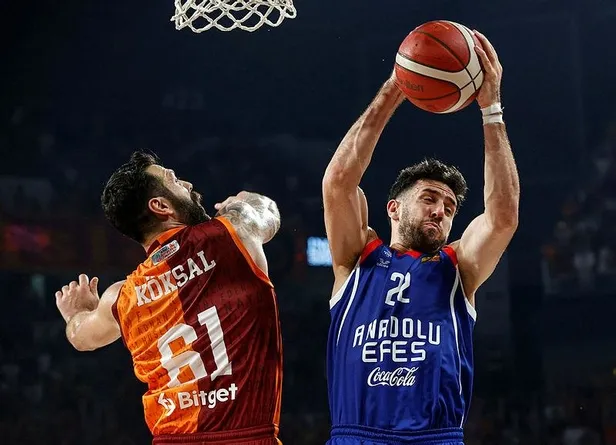 galatasarayi-deplasmanda-yenen-anadolu-efes-seride-2-1-one-gecti-1654039313971.jpeg
